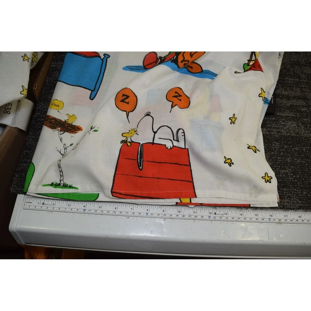 Vintage 1966 Charlie Brown Peanuts Cartoon TWIN Sheet Set Flat & Fitted Snoopy